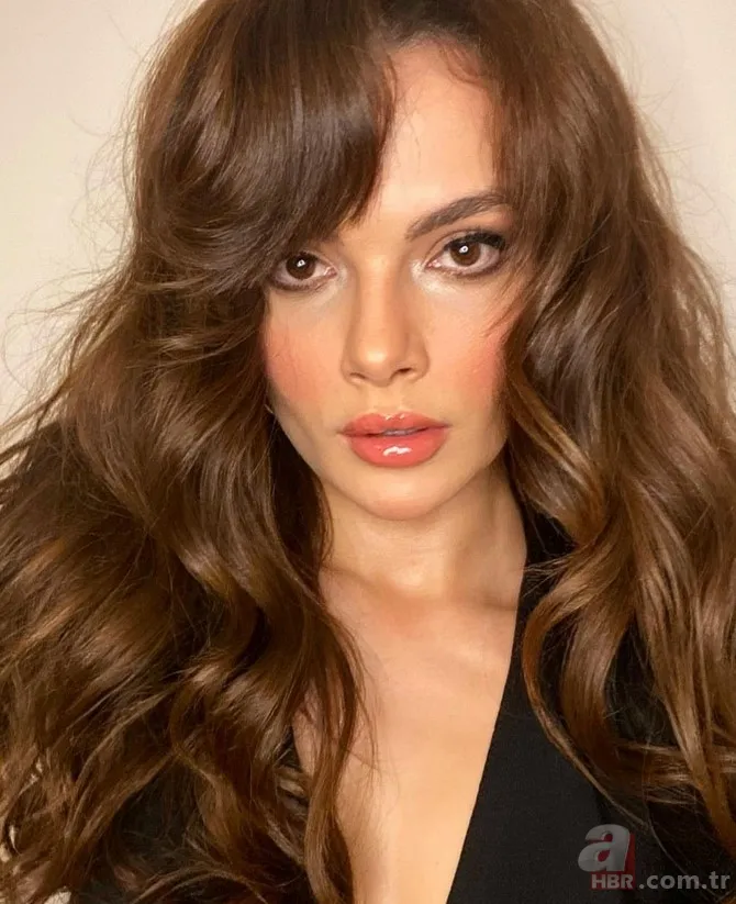 Uzak Şehir'in Alya'sı Sinem Ünsal güzellik sırrını verdi! Yaz kış kullanıyor... 4