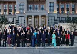 Erdoğan çiftinden NATO liderleri onuruna özel davet: Ankara'da tarihi aile fotoğrafı