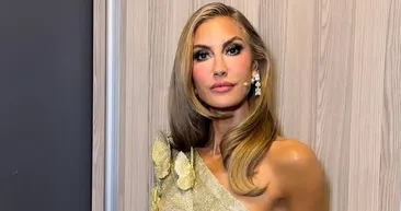 Çağla Şıkel gluteni kaçırınca bakın ne yaptı! Kahvaltı tabağı şoke etti