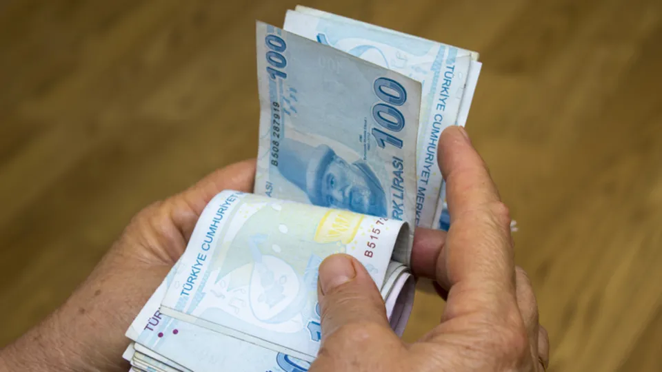 Asgari ücret 2021 zam oranı son durum! Asgari ücret ve AGİ miktarı 2021'de ne kadar olacak? Zam görüşmeleri...