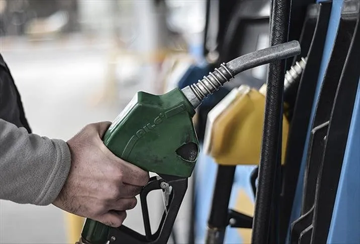 Petrol fiyatlarındaki düşüş etkisini gösterdi! 2020 Benzin ve motorin fiyatları ne kadar, kaç TL oldu?