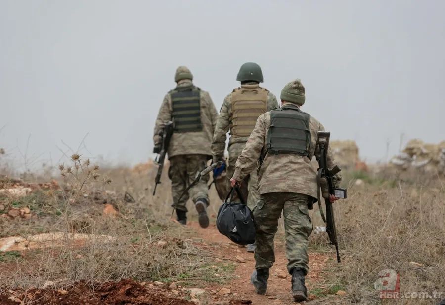 Mehmetçik cephede görüntülendi 1