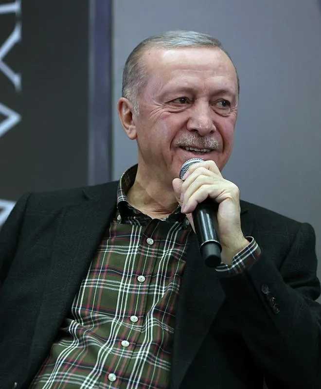 baskan-erdogandan-ogrencilere-burs-mujdesi-2-bin-tl-bursu-3-bin-tl-yapiyoruz-1733690618027.jpeg Başkan Erdoğan'dan öğrencilere burs müjdesi: 2 bin TL bursu 3 bin TL yapıyoruz - 1