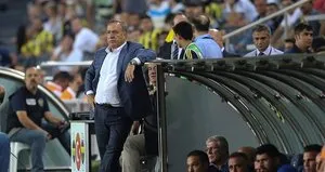 Ceketi giydi ilk maçında kazandı!