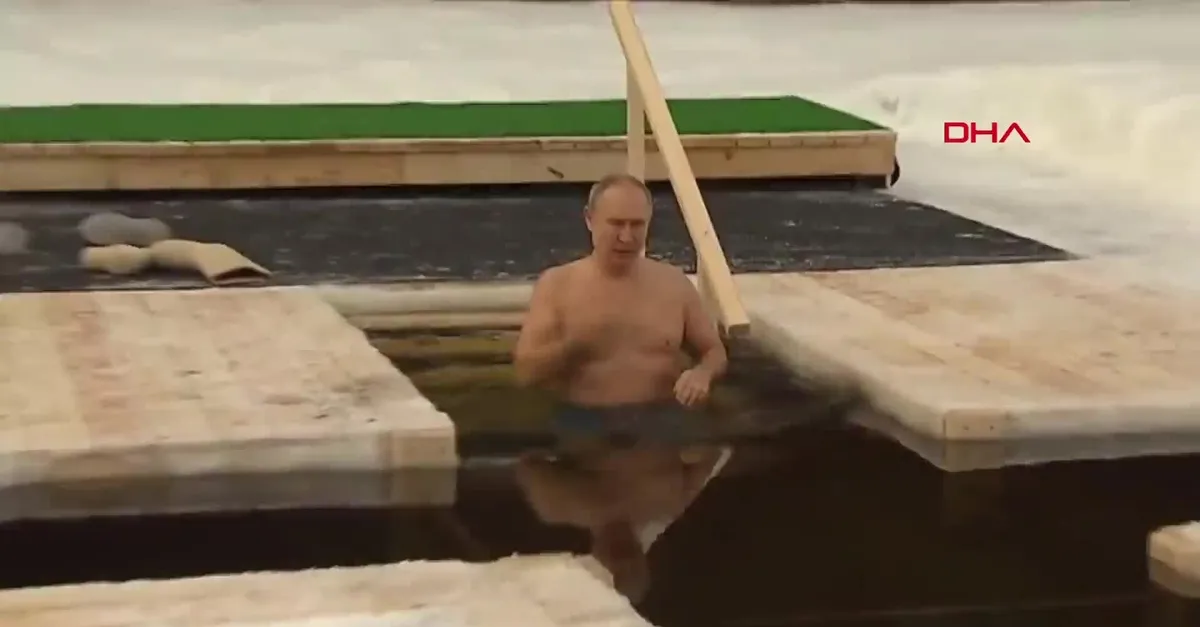 Dünya gündemine oturdu! 68 yaşındaki Putin eksi 20 derece suya girdi