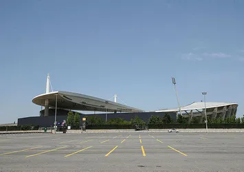 UEFA Şampiyonlar Ligi kupası sergilendi