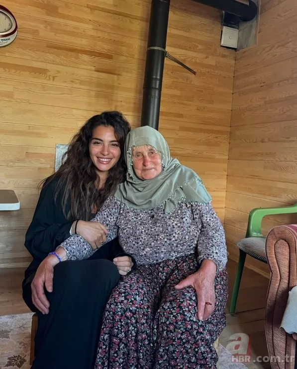 Yeni gelin el öpmeye gitti! Yusuf Yazıcı ile Melisa Aslı Pamuk Trabzon'da! Fotoğraflarına beğeni yağdı... 8