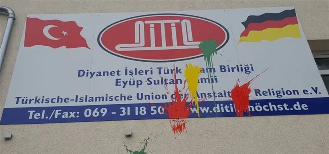 Almanya’da iki camiye kalleş saldırı