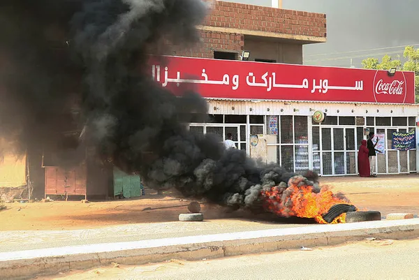 Son dakika: Sudan’da askeri darbe girişimi: Başbakan ve parti liderleri tutuklandı