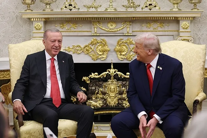 baskan-erdogandan-azerbaycan-donusu-flas-aciklamalar-turk-askeri-gazzede-olacak-mi-1759910446484.jpeg Erdoğan ayrıca Trump'ın Hamas'ın ikna edilmesi konusunda kendisinden ricacı olduğunu belirtti. (A Haber arşiv)