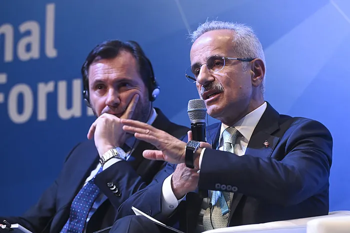 Bakan Uraloğlu’ndan Kalkınma Yolu Projesi vurgusu: Bütün Avrupa’ya ulaşacağız | A Haber’e özel konuştu!