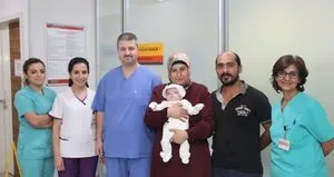 684 gramlık minik Melih yaşama tutundu