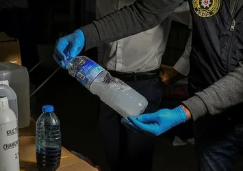 Metil alkol zehirlenmesinden 15 günde 71 kişi öldü
