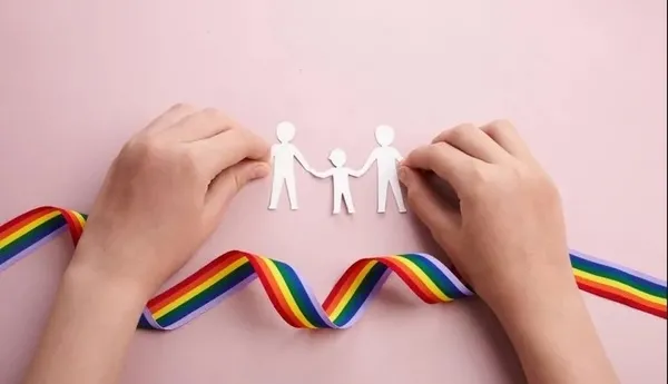 LGBT terörü iyice zıvanadan çıktı! Cinsiyet değiştirme ameliyatına izin vermeyen velilere hapis cezası! İskoçya’da çıldırtan tasarı