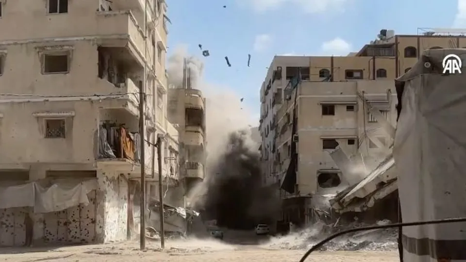 Soykırımla eş zamanlı tam işgal!