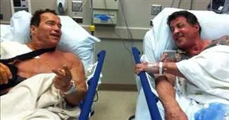 Film setinde değil hastanede omuz omuza