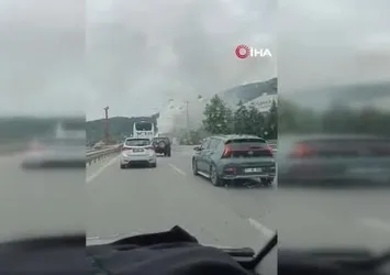 Seyir halindeki tır alev topuna döndü