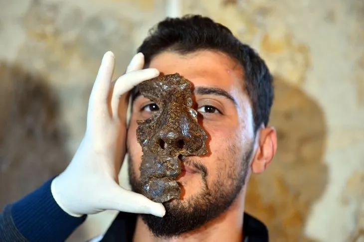 1800 yıllık demir maske bulundu! Roma dönemine ait tarihi olay