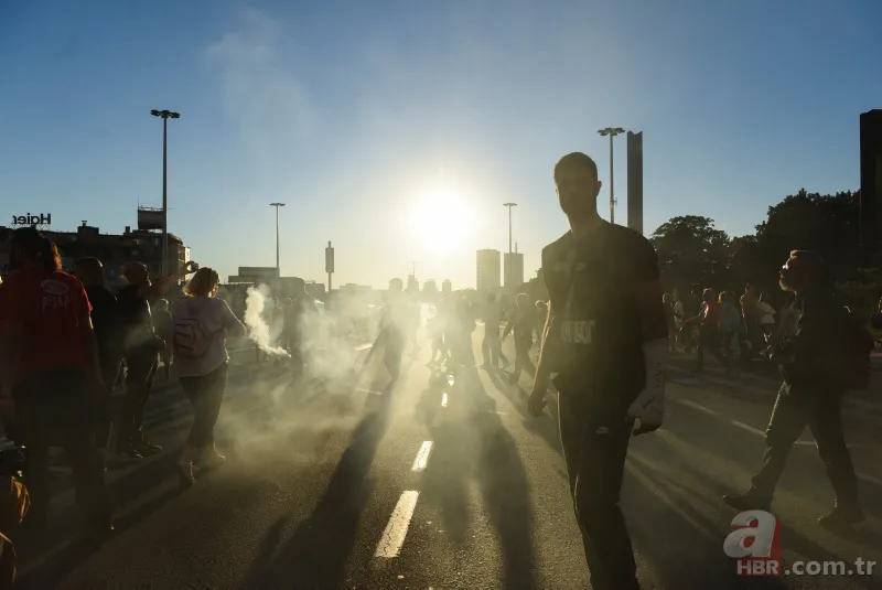 Sırbistan'da sapkın LGBT'lilere karşı isyan! Binlercesi sokağa döküldü 17