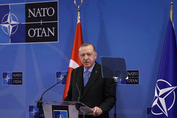 baskan-recep-tayyip-erdogandan-nato-zirvesi-icin-gittigi-brukselde-son-dakika-aciklamalari-1648141583166.jpg