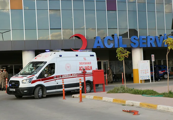 Erzincan'da 8. sınıf öğrencisi babasının beylik tabancasıyla kendisini vurdu - 2