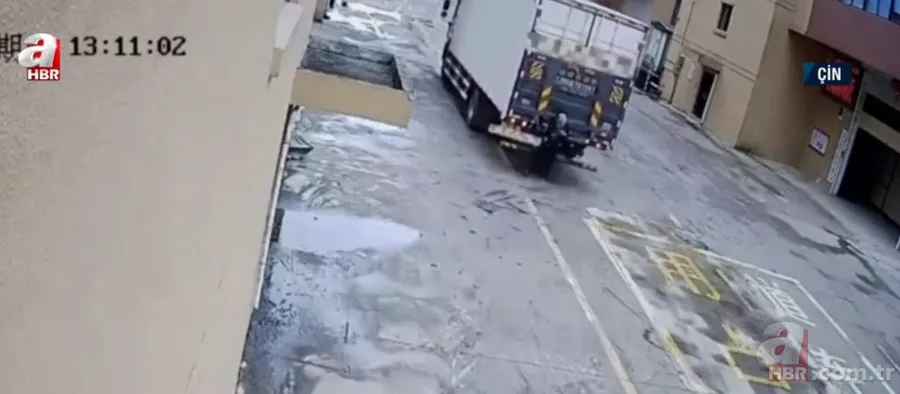 Mucize kurtuluş! Çocuğu göremeyince aracıyla üstünden geçti 9