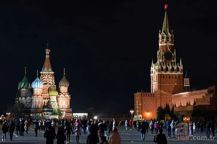 Kremlin’de tarihi anlar! 1 saatliğine kapatıldı