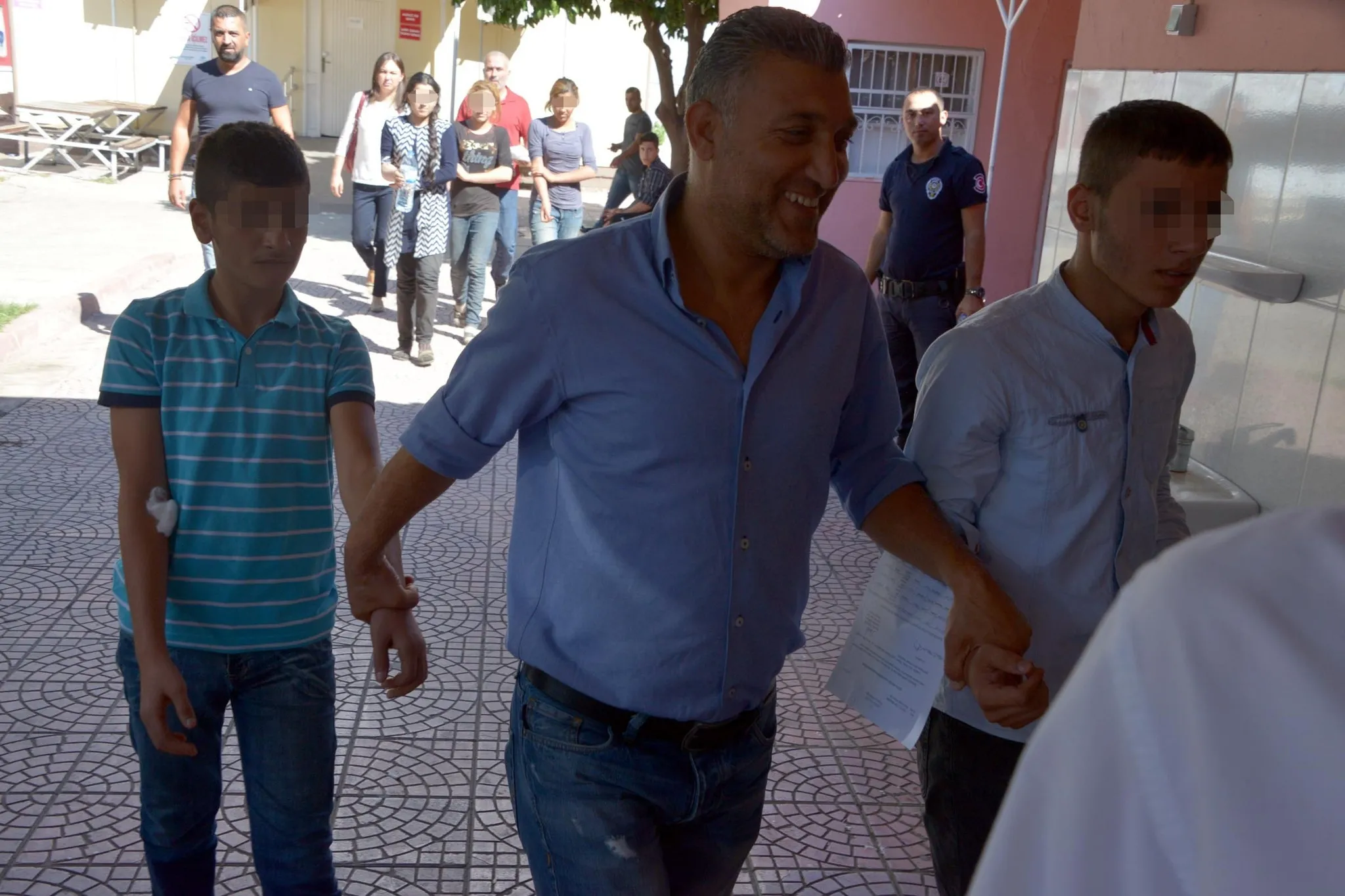 Adana'da bomba hazırlarken yakalandılar: 8'i çocuk 14 gözaltı - 1