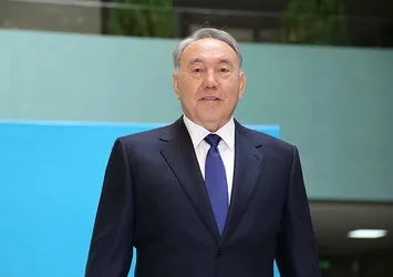 Nursultan Nazarbayev yeni Kazak alfabesini onayladı