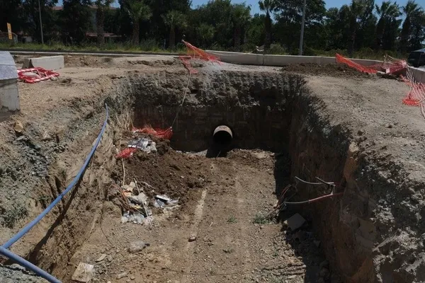 CHP İzmir'de vatandaşa kabus oldu! Bitmeyen yol isyan ettirdi - 1