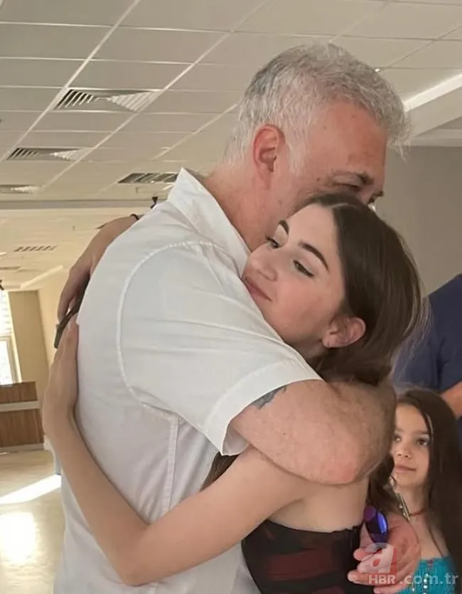 O artık piyano sanatçısı: Tamer Karadağlı'nın kızı Zeyno büyüdü 5