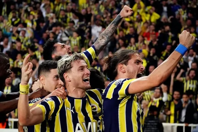 Fenerbahçe Teknik Direktörü Jorge Jesus’tan ’şartlı’ devam kararı: Başkanımız kalmazsa burada olmam