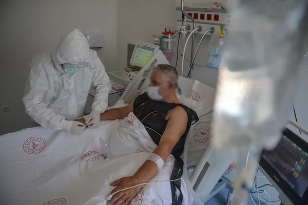 İşte dünyada en çok koronavirüs vakasının olduğu 10 ülke! Türkiye de listede! İşte son durum