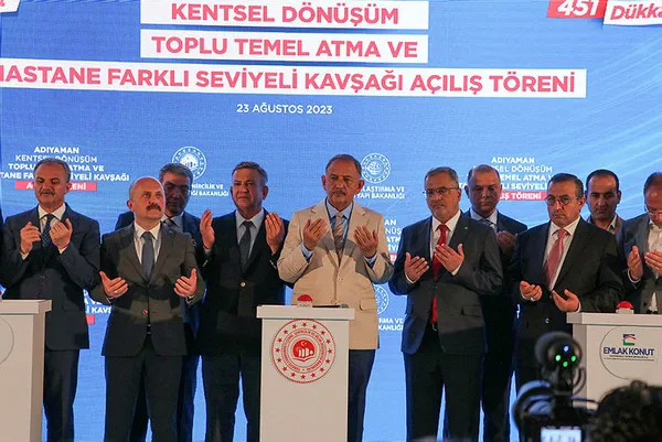 Başkan Erdoğan'dan Adıyaman'daki törende önemli mesajlar: Devletimizin tüm imkanları deprem bölgesinde - 6