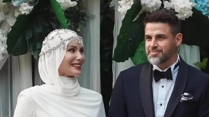 Takipçilerinden beğeni yağdı! Gamze Özçelik ile Reshad Strik'ten yepyeni paylaşım