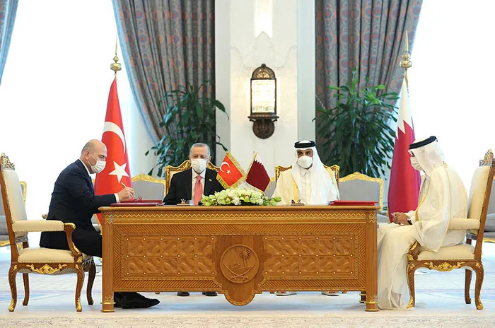 Son dakika: Başkan Erdoğan Katar’da: El Sani ile görüştü