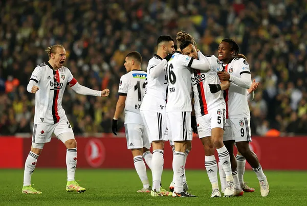 1639940285550.jpg Fenerbahçe - Beşiktaş derbisine Josef de Souza damgası! Kariyerinde bir ilk... - 4