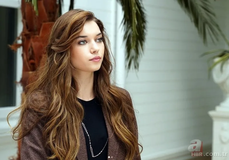 Afra Saraçoğlu fit görüntüsünü buna borçlu! Yağ yakıyor... 2