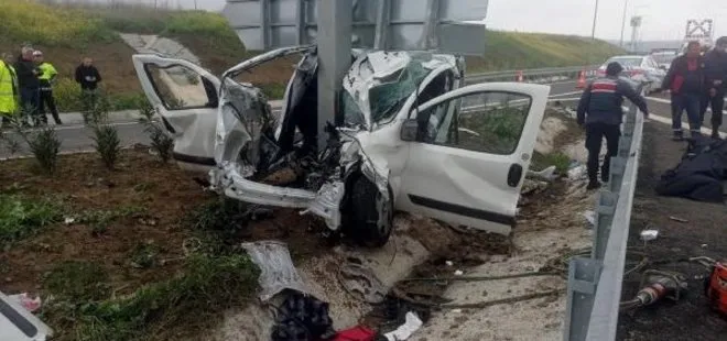Kontrolden çıktı direğe çarptı! Çanakkale’de korkunç kaza