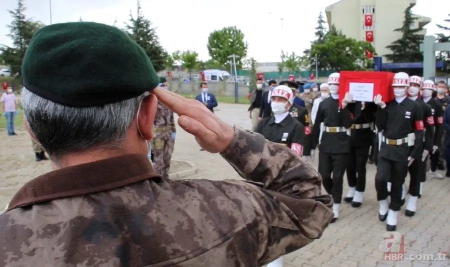 İdlib şehidi Teğmen Canbert Tatar, memleketi Elazığ’da son yolculuğuna uğurlandı 1
