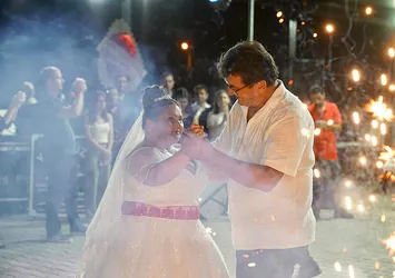 Muğla'da down sendromlu Nilay'ın düğün hayali gerçek oldu