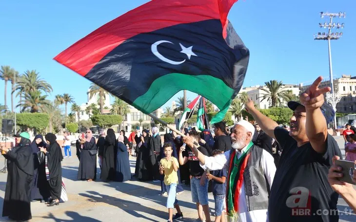 ​Libya halkı, darbeci Sisi’ye karşı Türk bayraklarıyla gösteri yaptı