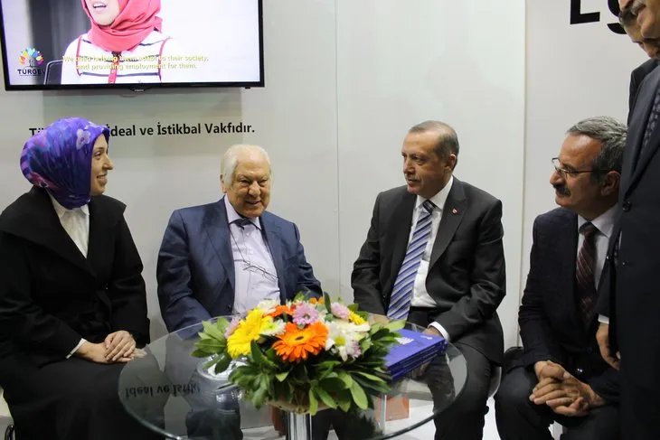 Cumhurbaşkanı Erdoğan TÜRGEV’i ziyaret etti