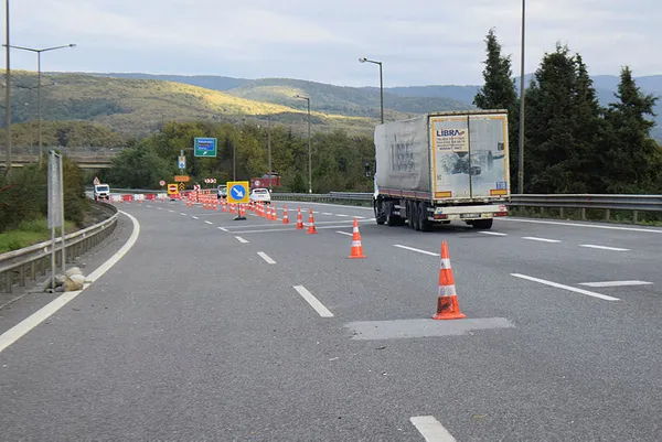 Bolu Dağı Tüneli’ni kullanacak sürücüler dikkat: O güzergah trafiğe kapatıldı