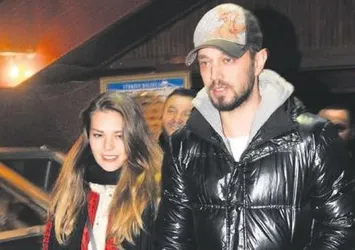 Aslı Enver ve Murat Boz aşkı uzatmalarda