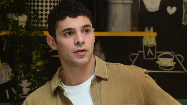 Kardeşlerim dizisi Kadir öldü mü, diziden ayrılıyor mu? Kardeşlerim Halit Özgür Sarı diziye veda mı ediyor? Nefes kesen fragman...