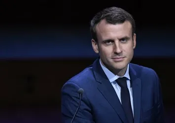 Macron'dan Fransız ordusuna: Sizin reisiniz benim