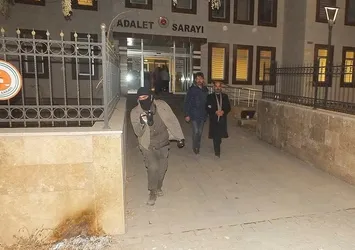 Malazgirt Belediye Eş Başkanları tutuklandı