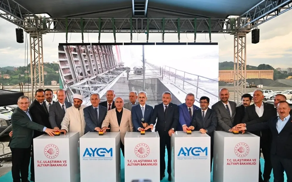 1786984594569.jpeg Türkiye'yi merkez ülke yapacak dev proje! İyidere'de kritik aşama tamamlandı - 4
