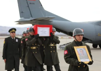 Şehit babası oğlu Kemal Aslan ile son görüşmesini anlattı: İzne gelmek istiyordu temelli geldi